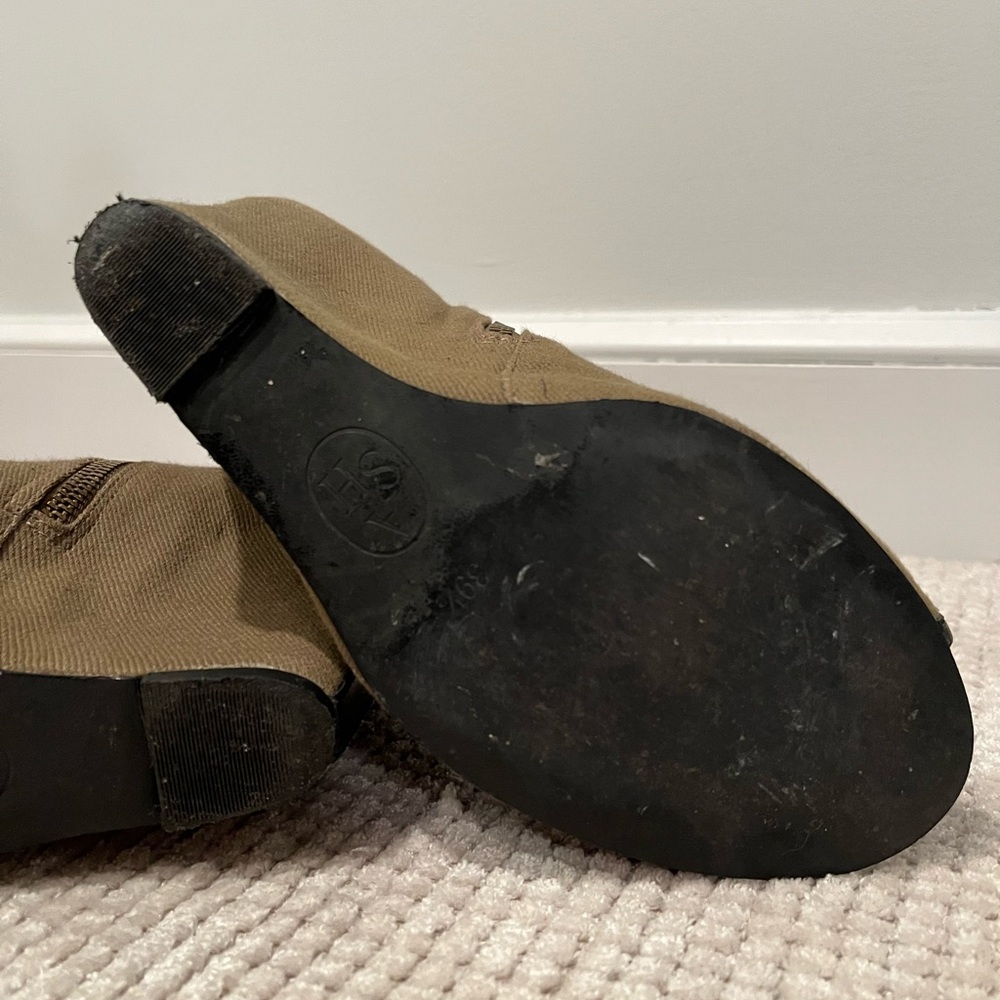 Listing for Rzaizy —Healed military boots by ASH good condition - Picture 13 of 16